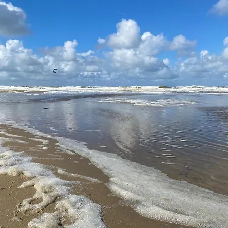 Feriehus Sunny, Lekker Uitwaaien Op Het Strand! *