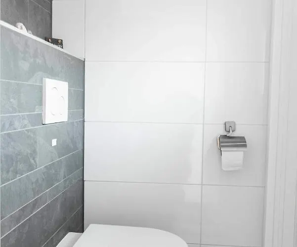 Sunny, Lekker Uitwaaien Op Het Strand! *