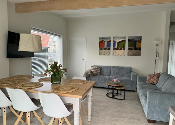 Vakantiehuis Sunny, Lekker Uitwaaien Op Het Strand! *