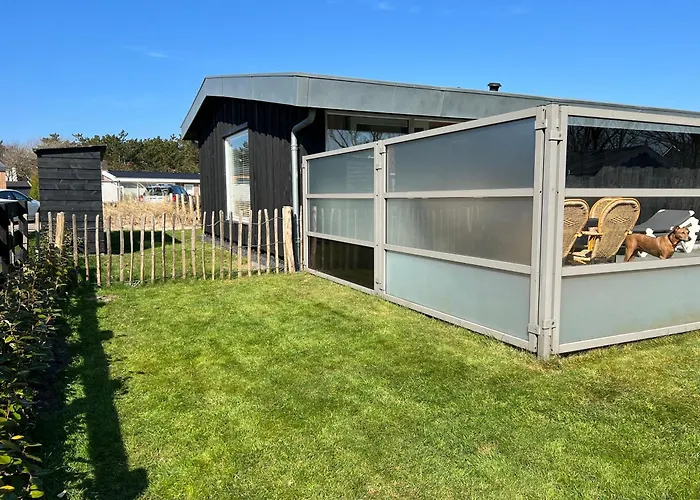 Vakantiehuis Sunny, Lekker Uitwaaien Op Het Strand! *